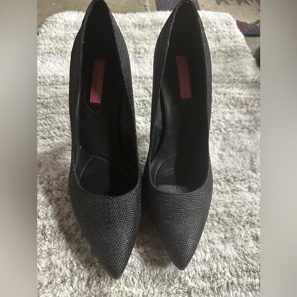 NEW— Isaac Mizrahi black heels Sz 9 - Picture 1 of 5